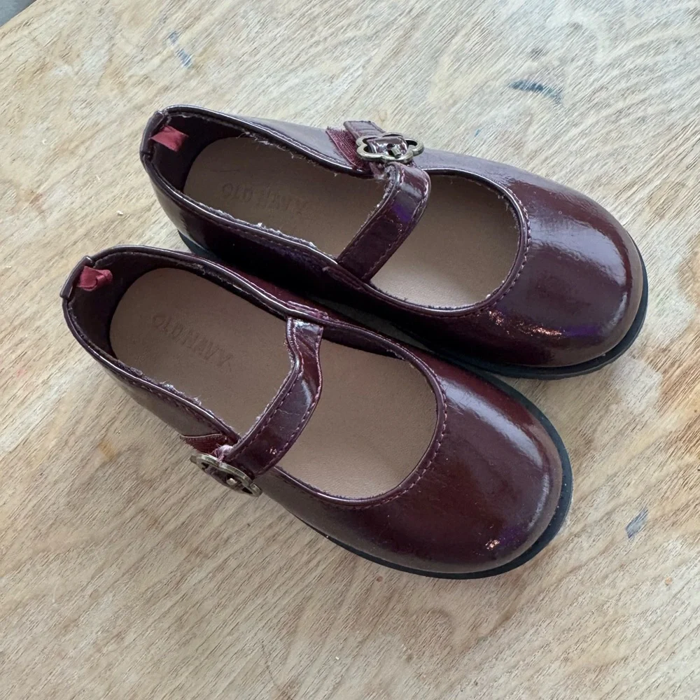 OLD NAVY Burgundy Mary Jane Velcro Dress Shoe Toddler Sz 9